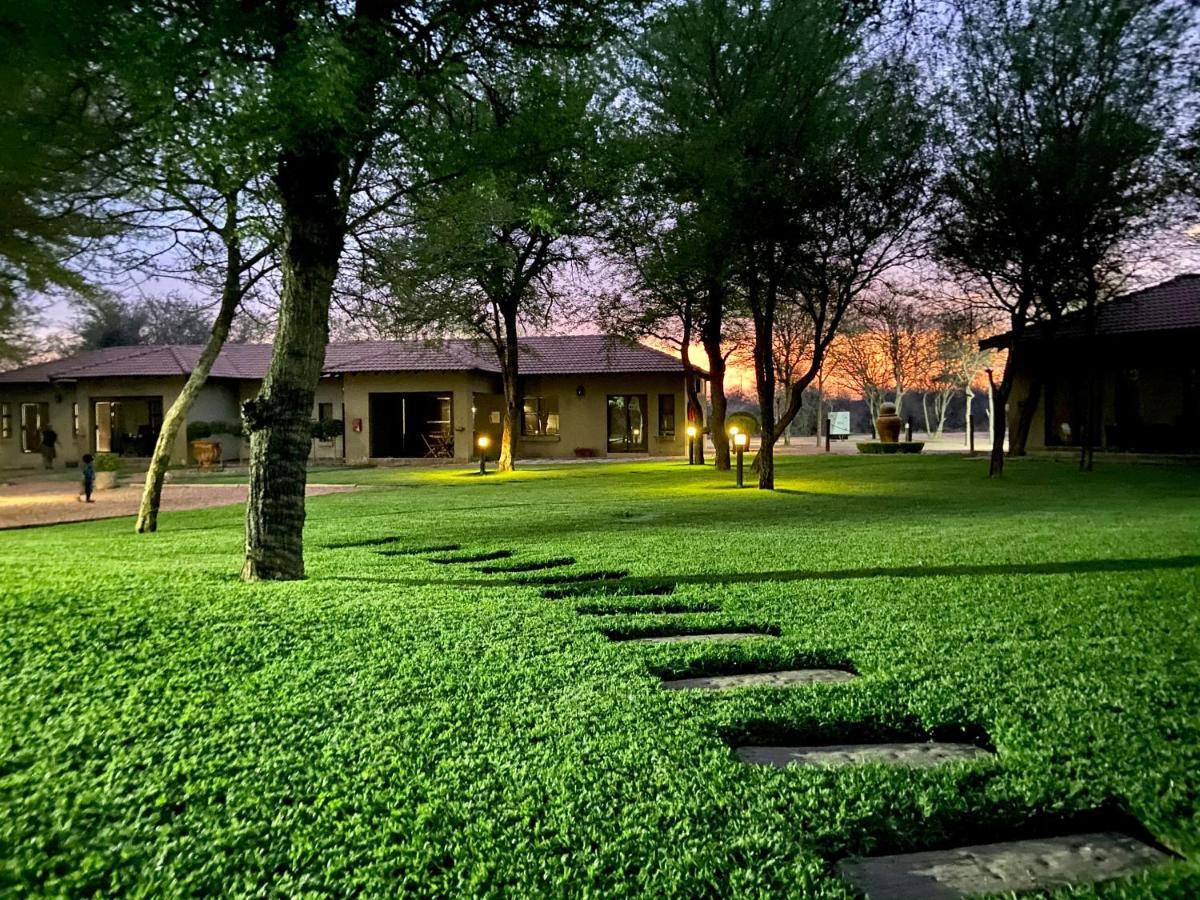 Rip Van Winkel Guest House Lephalale Ngoại thất bức ảnh