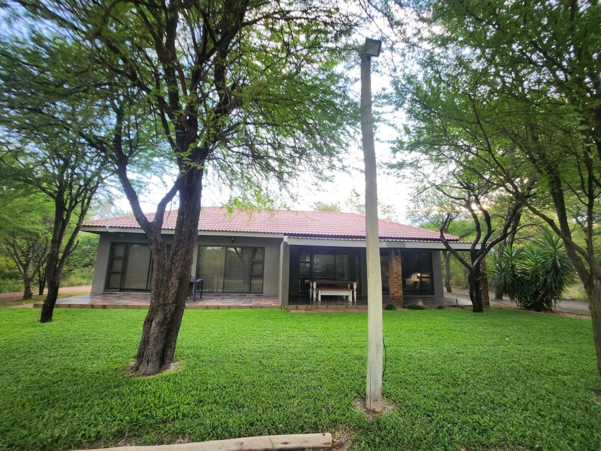 Rip Van Winkel Guest House Lephalale Ngoại thất bức ảnh