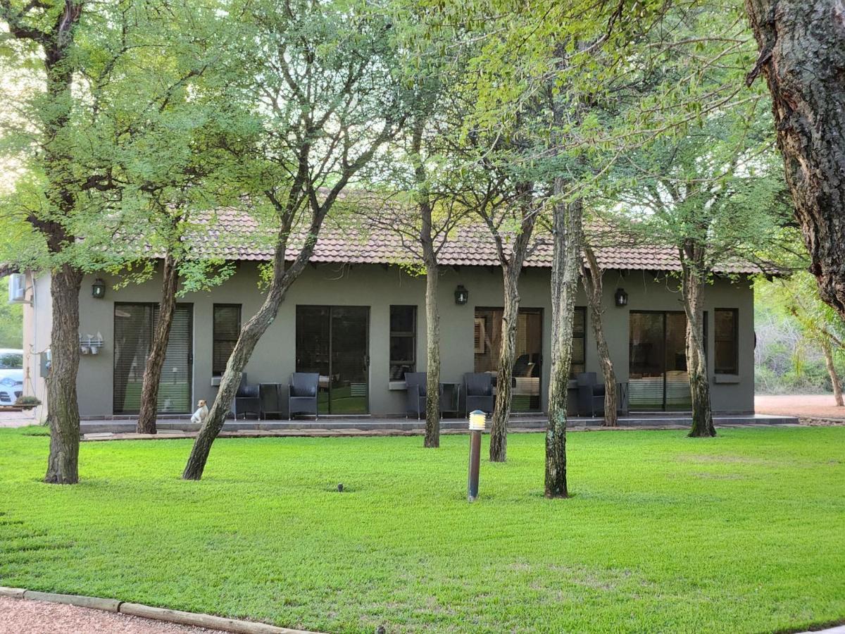 Rip Van Winkel Guest House Lephalale Ngoại thất bức ảnh